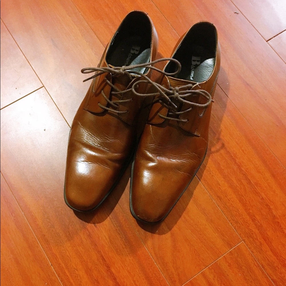 men brown dress shoes